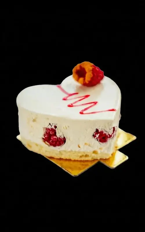 Framboisier Heart Cake
