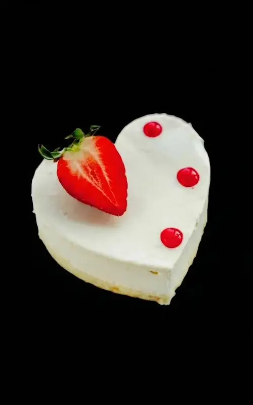 Strawberry Heart Cake
